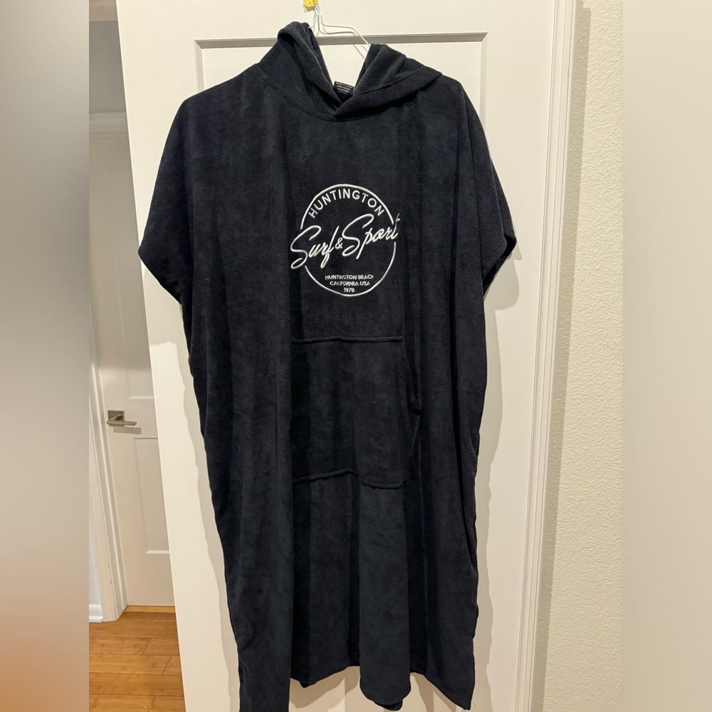 Hoody towel, unisex, one size fits all.